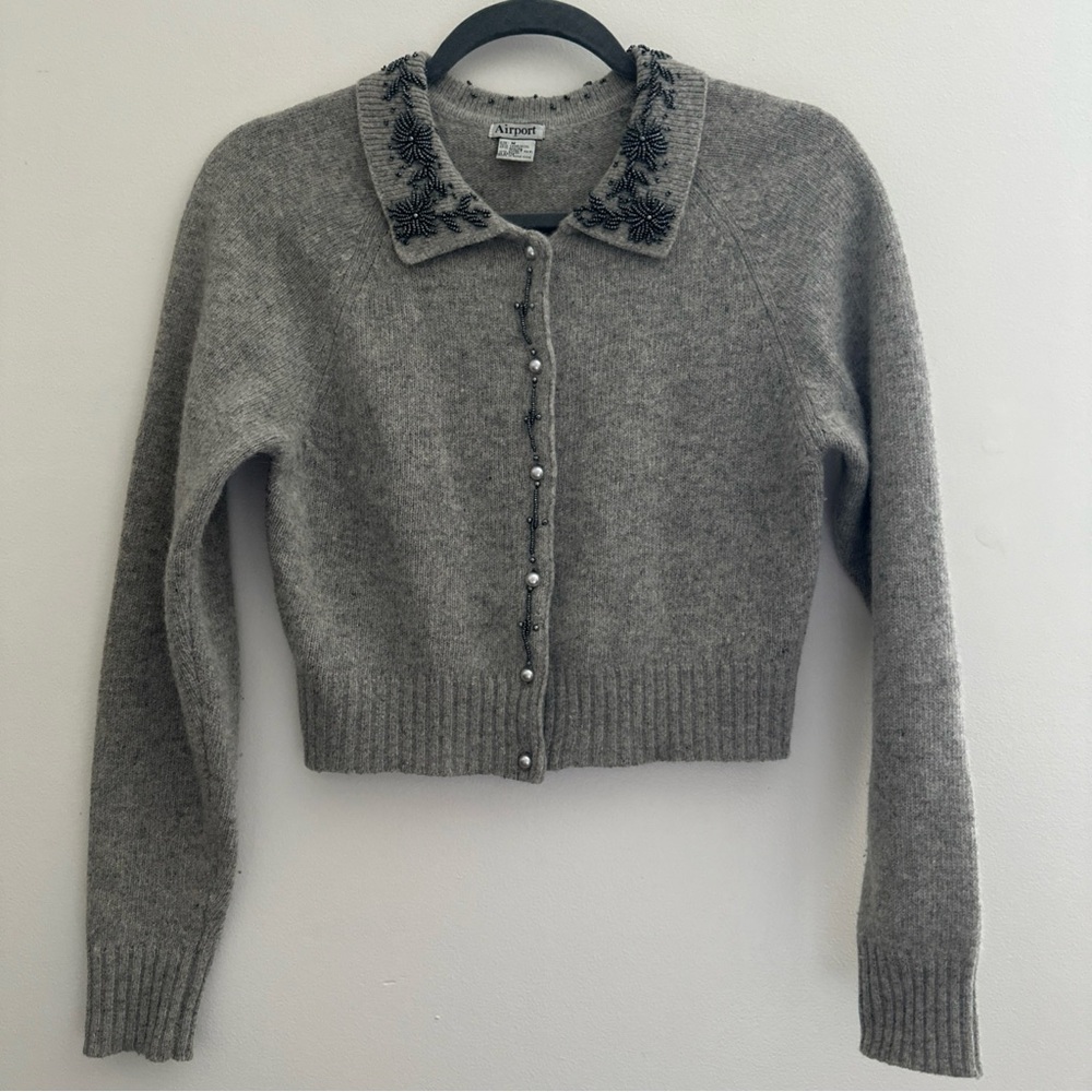 Airport wool sweater women’s size M Lamb wool and Rabbit Hair Blend Hong Kong